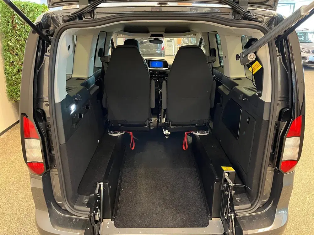 Ford Tourneo Connect L2 Rolstoelauto Automaat Rolstoel uit 2026, foto 11
