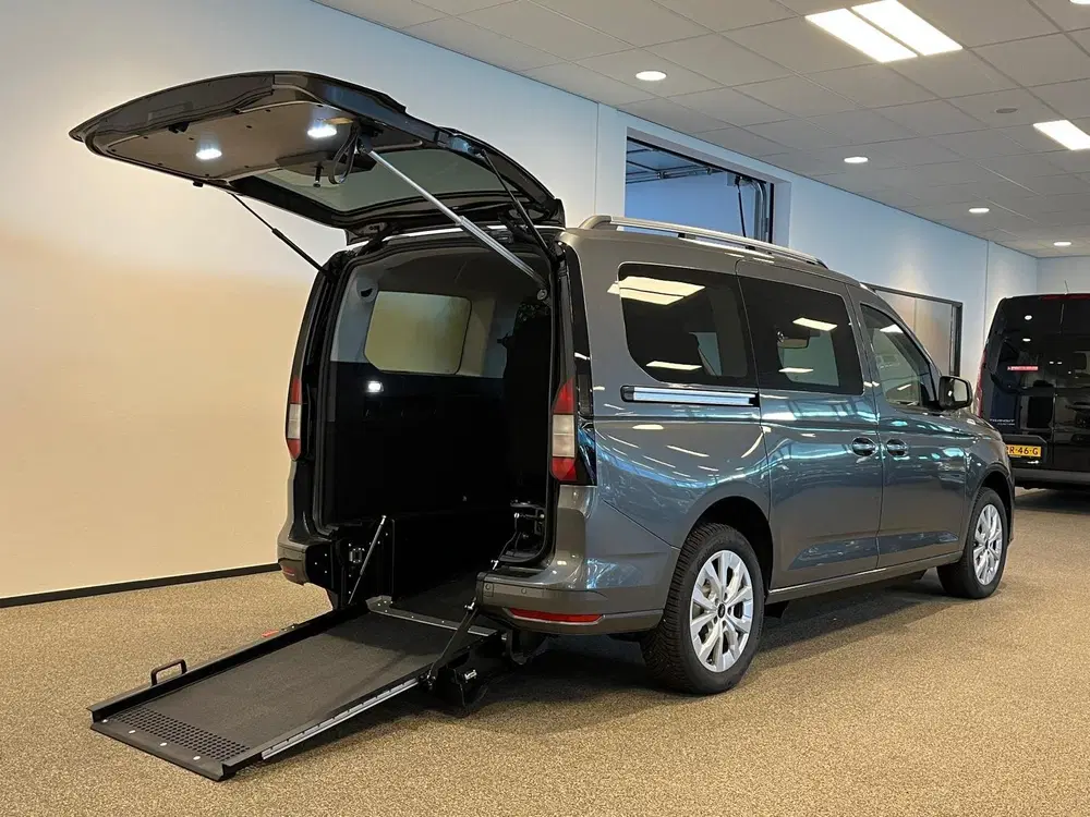 Ford Tourneo Connect L2 Rolstoelauto Automaat Rolstoel uit 2026, foto 15