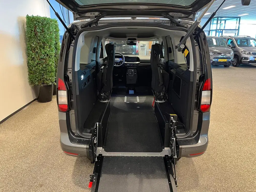 Ford Tourneo Connect L2 Rolstoelauto Automaat Rolstoel uit 2026, foto 6