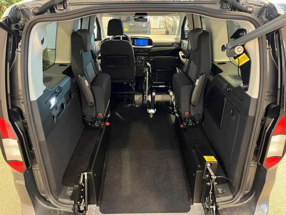 Ford Tourneo Connect L2 Rolstoelauto Automaat Rolstoel uit 2026, foto 7