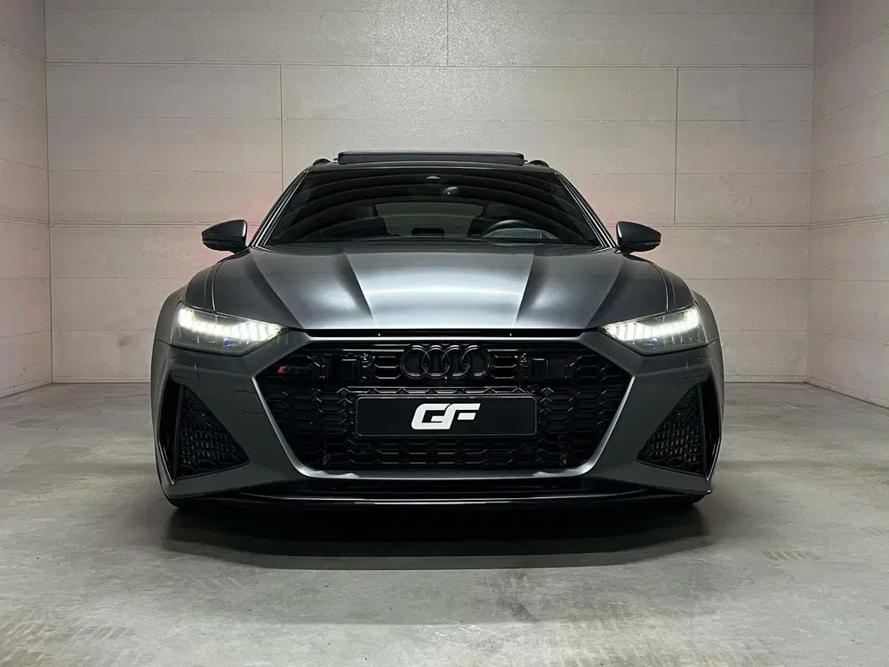 Audi RS6 Avant 4.0 TFSI Quattro Matgrijs Dynamic+ B uit 2020, foto 12