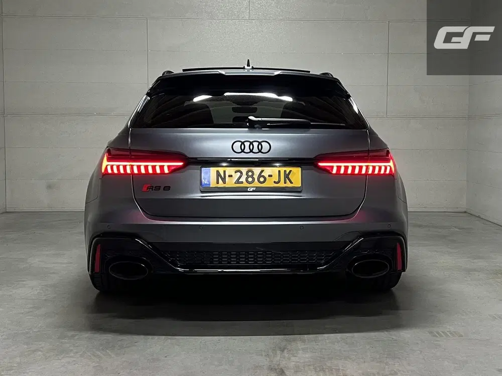 Audi RS6 Avant 4.0 TFSI Quattro Matgrijs Dynamic+ B uit 2020, foto 6