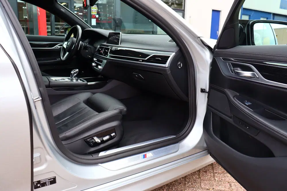 BMW 7-serie 740i High Executive M-Sport uit 2019, foto 8