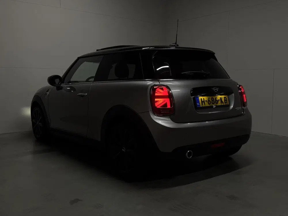Mini Cooper 1.5 Cooper 60 Years Edition Pano HUD H uit 2020, foto 15