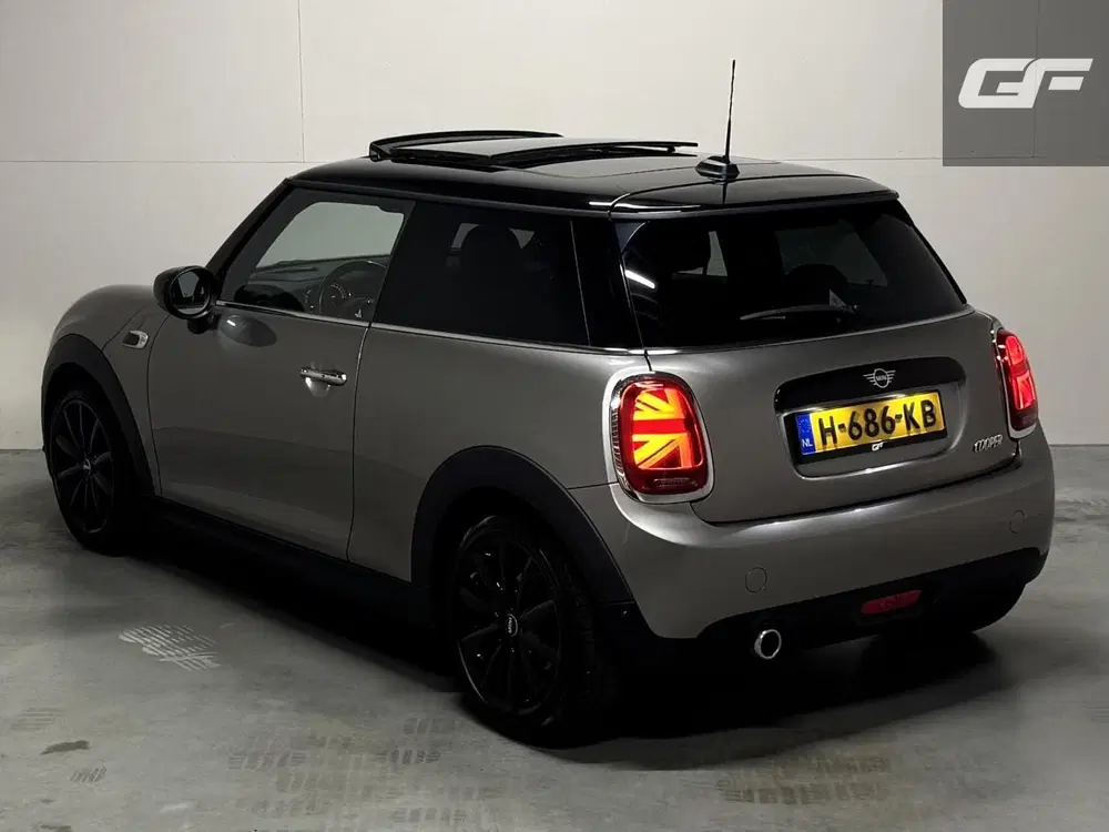 Mini Cooper 1.5 Cooper 60 Years Edition Pano HUD H uit 2020, foto 8