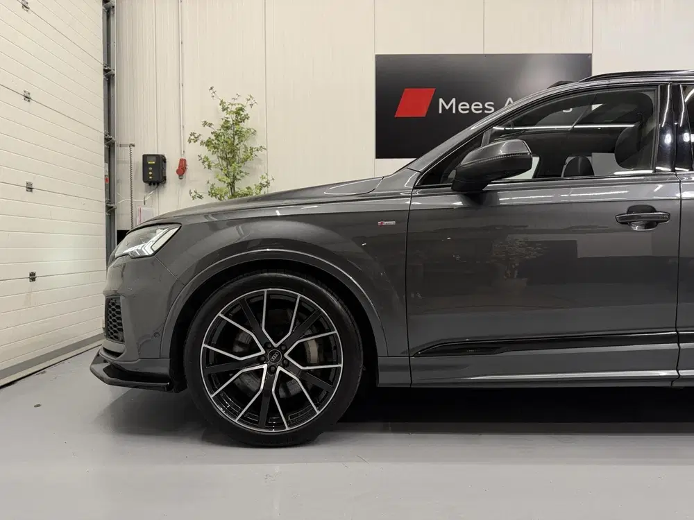 Audi Q7 55 TFSI e quattro Pro Line S uit 2020, foto 11