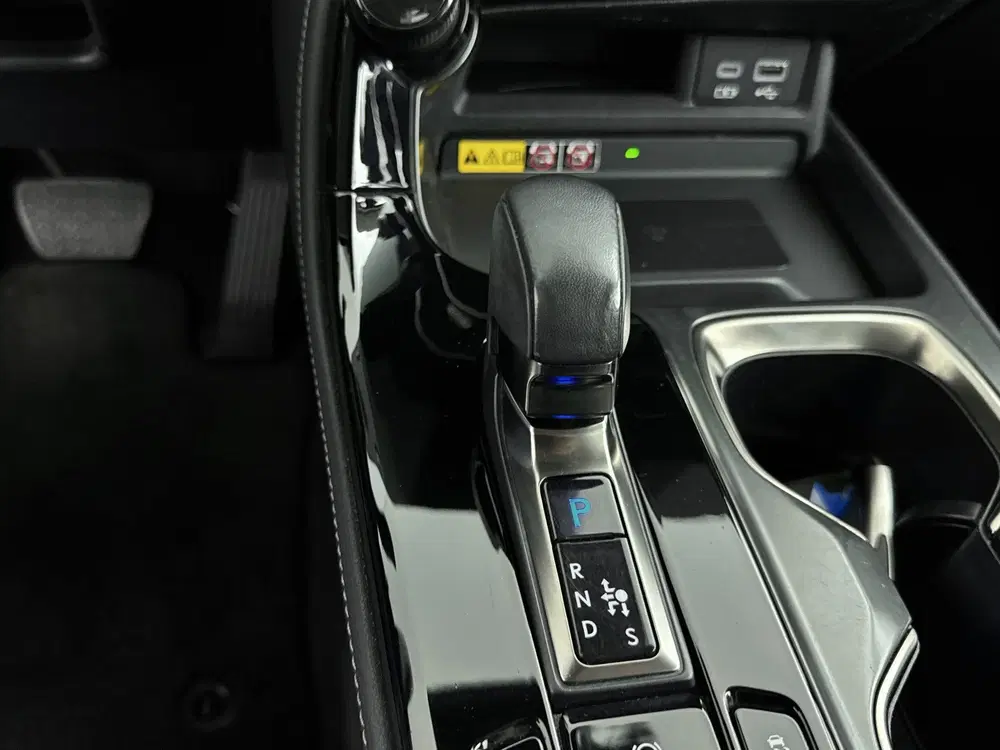 Lexus NX 450h+ AWD Launch Edition uit 2023, foto 10