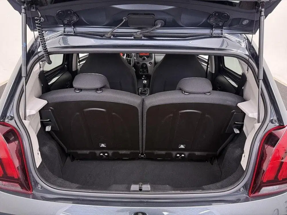 Peugeot 108 1.0 e-VTi 5Drs Active Dynamic Airco uit 2021, foto 12