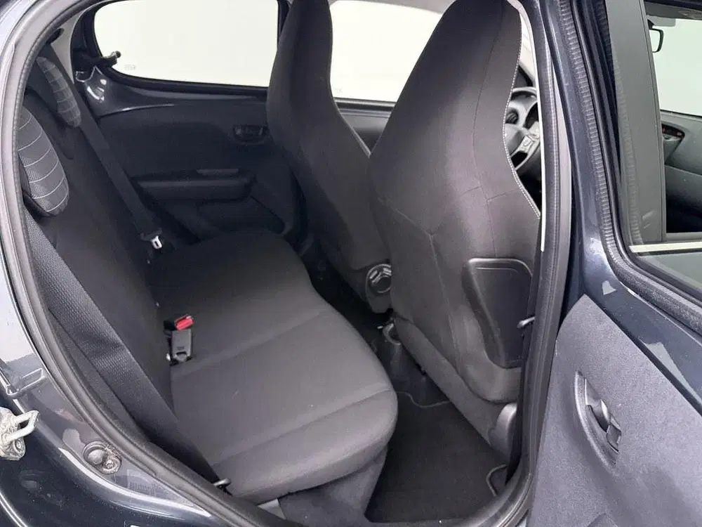 Peugeot 108 1.0 e-VTi 5Drs Active Dynamic Airco uit 2021, foto 13