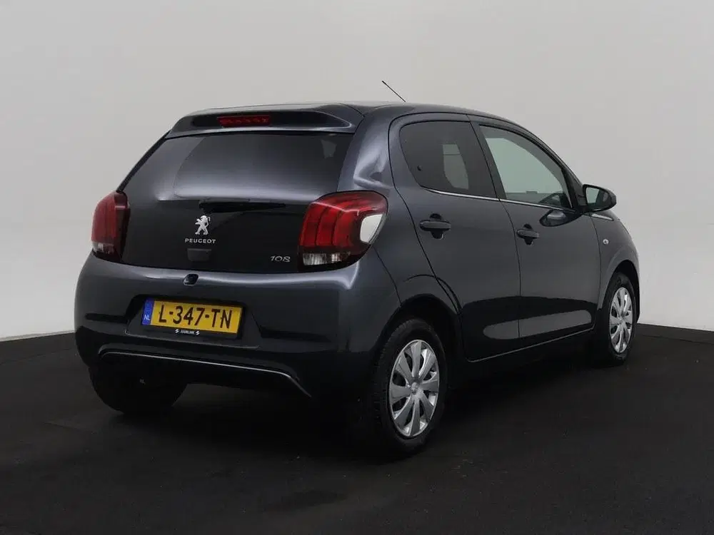 Peugeot 108 1.0 e-VTi 5Drs Active Dynamic Airco uit 2021, foto 2