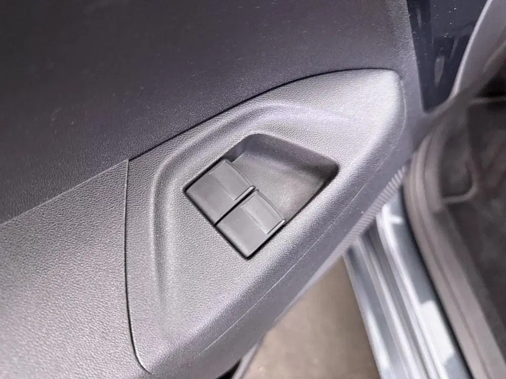 Peugeot 108 1.0 e-VTi 5Drs Active Dynamic Airco uit 2021, foto 6