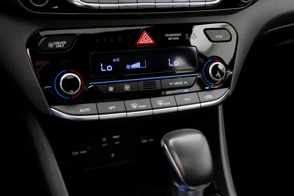 Hyundai IONIQ 1.6 GDi Premium Aut. Pano uit 2020, foto 13