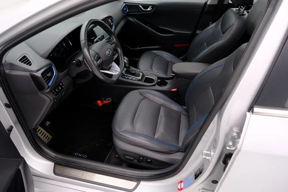 Hyundai IONIQ 1.6 GDi Premium Aut. Pano uit 2020, foto 2