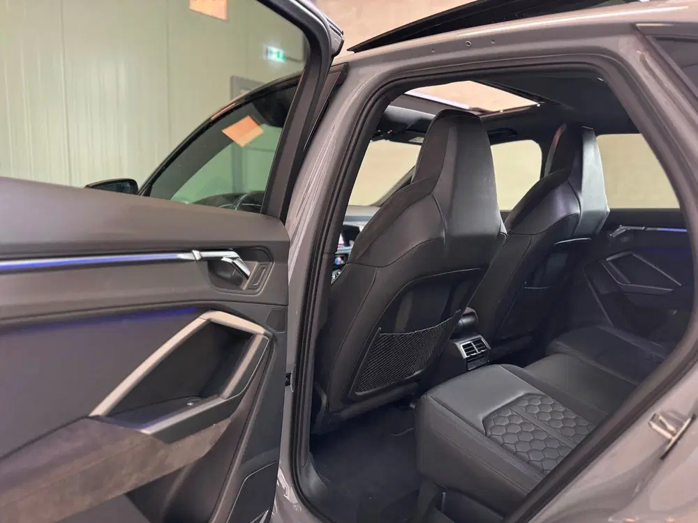 Audi RS Q3 TFSI Pano uit 2020, foto 11