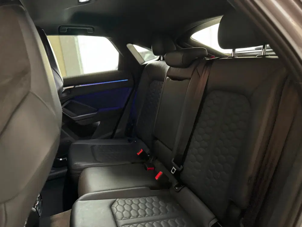 Audi RS Q3 TFSI Pano uit 2020, foto 12