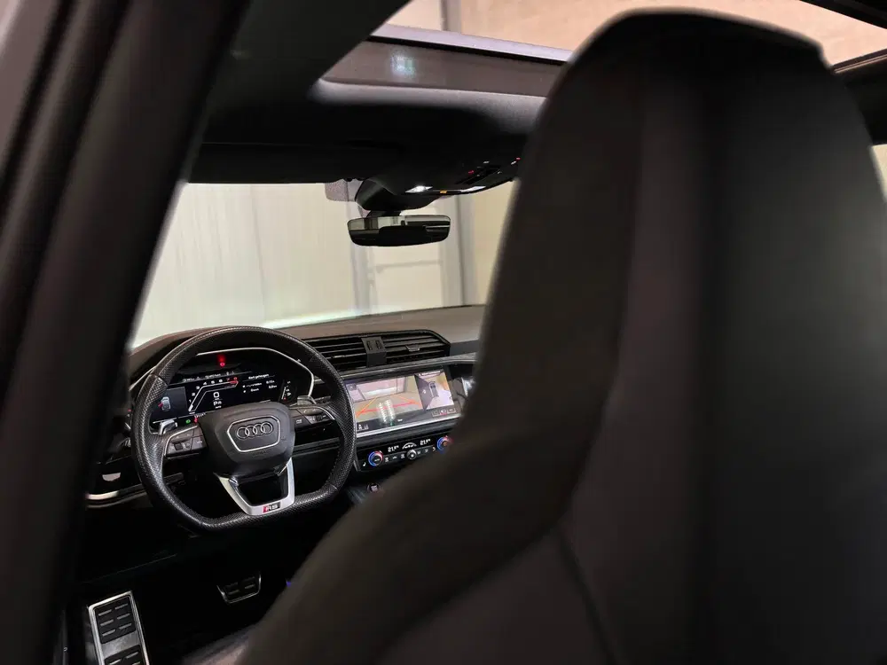 Audi RS Q3 TFSI Pano uit 2020, foto 13
