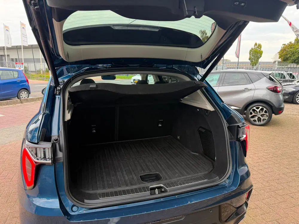 Lynk & Co 01 1.5 AUT uit 2021, foto 10