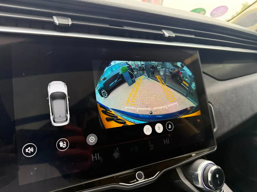 Lynk & Co 01 1.5 AUT uit 2021, foto 3