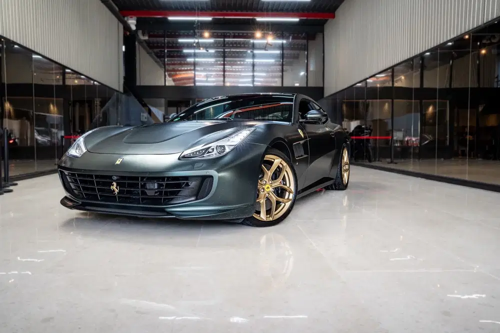 Ferrari GTC4 Lusso 3.9 V8 Lusso T uit 2019, foto 2