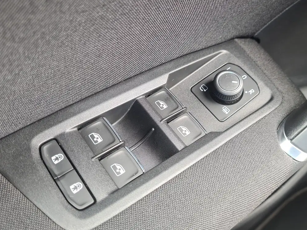Volkswagen Touran 1.5TSI HIGHLINE 7p. MET ECC NAVIG PANO AND uit 2021, foto 12