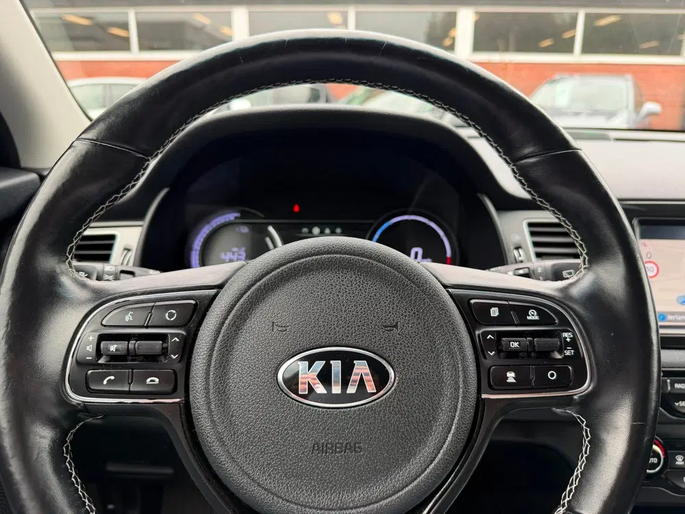 Kia Niro ExecutiveLine 64 kWh Leder uit 2019, foto 15