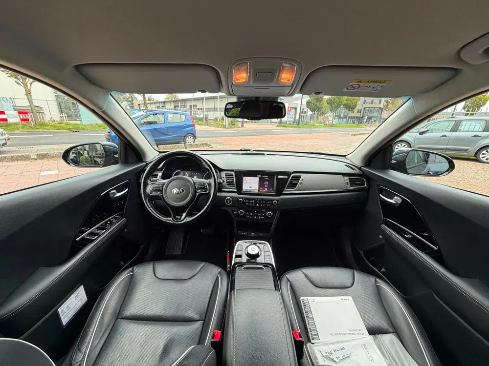 Kia Niro ExecutiveLine 64 kWh Leder uit 2019, foto 2