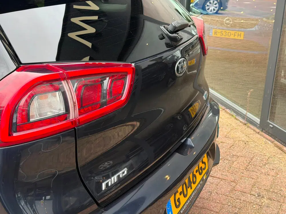 Kia Niro ExecutiveLine 64 kWh Leder uit 2019, foto 7