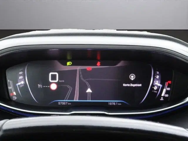 Peugeot 3008 1.2 PureTech Allure Pack FULL LED l NAVIG uit 2022, foto 9