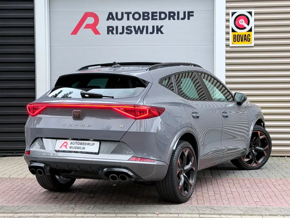 Cupra Formentor 2.0 TSI 4DRIVE Pano uit 2022, foto 4