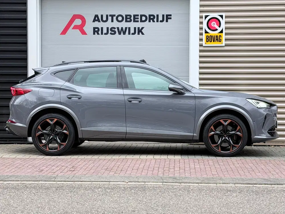 Cupra Formentor 2.0 TSI 4DRIVE Pano uit 2022, foto 5