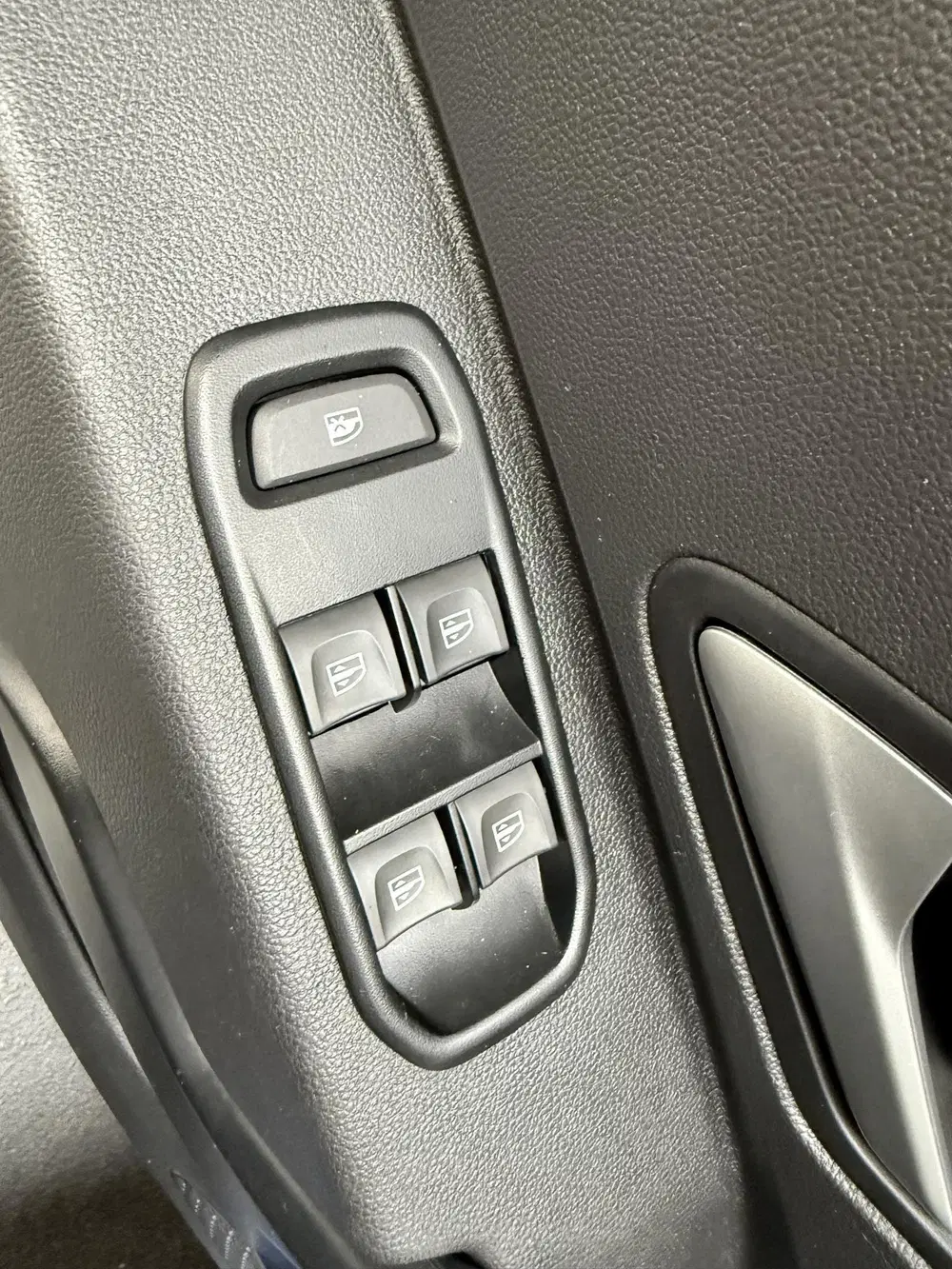 Dacia Duster 1.0 TCe 100 ECO-G Essential uit 2023, foto 11