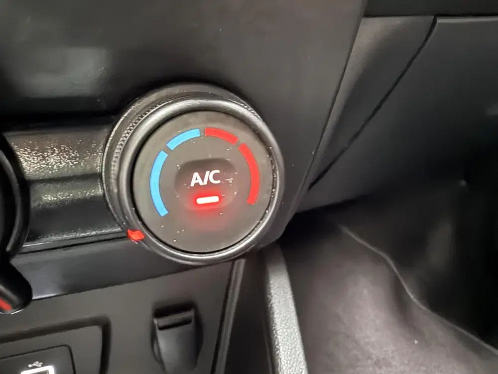 Dacia Duster 1.0 TCe 100 ECO-G Essential uit 2023, foto 13