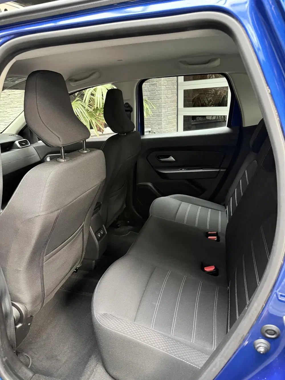 Dacia Duster 1.0 TCe 100 ECO-G Essential uit 2023, foto 8