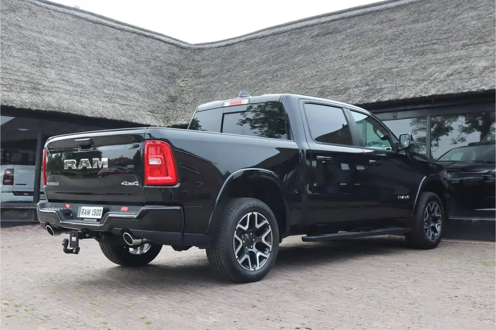 Dodge RAM 2025 3.0L HURRICANE LARAMIE SPORT uit 2024, foto 6