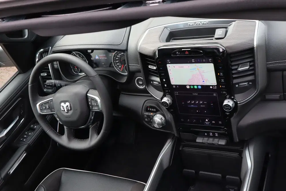 Dodge RAM 2025 3.0L HURRICANE LARAMIE SPORT uit 2024, foto 9