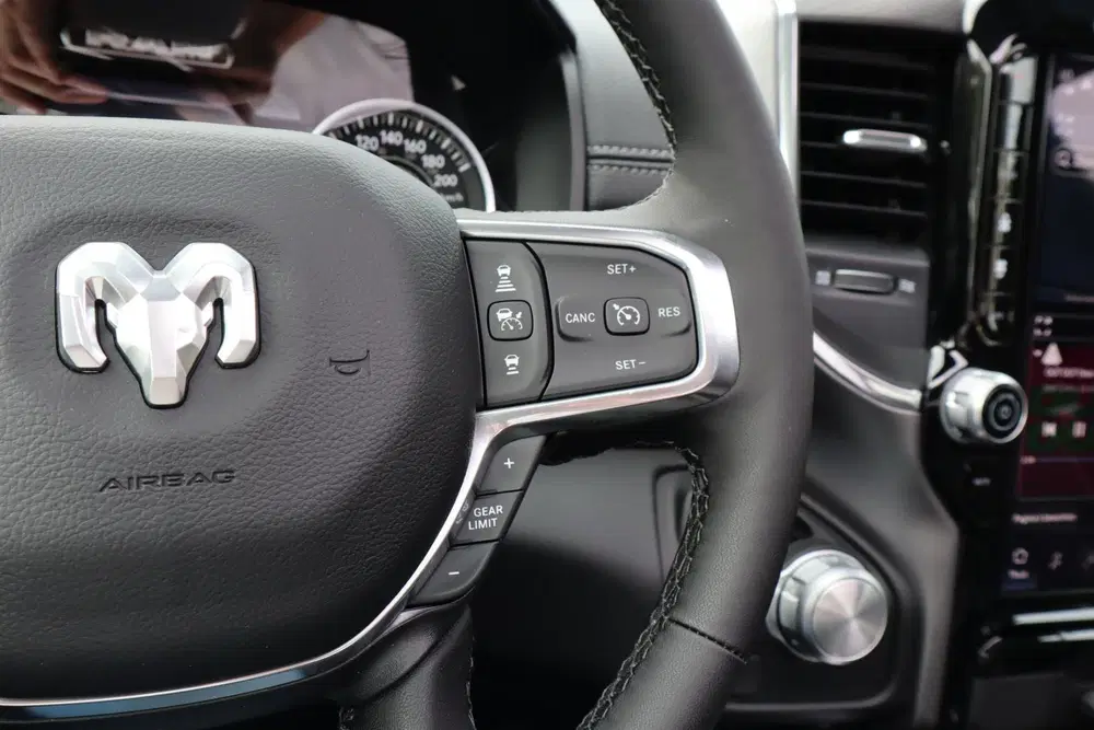 Dodge RAM 2025 3.0L HURRICANE LARAMIE SPORT uit 2024, foto 15