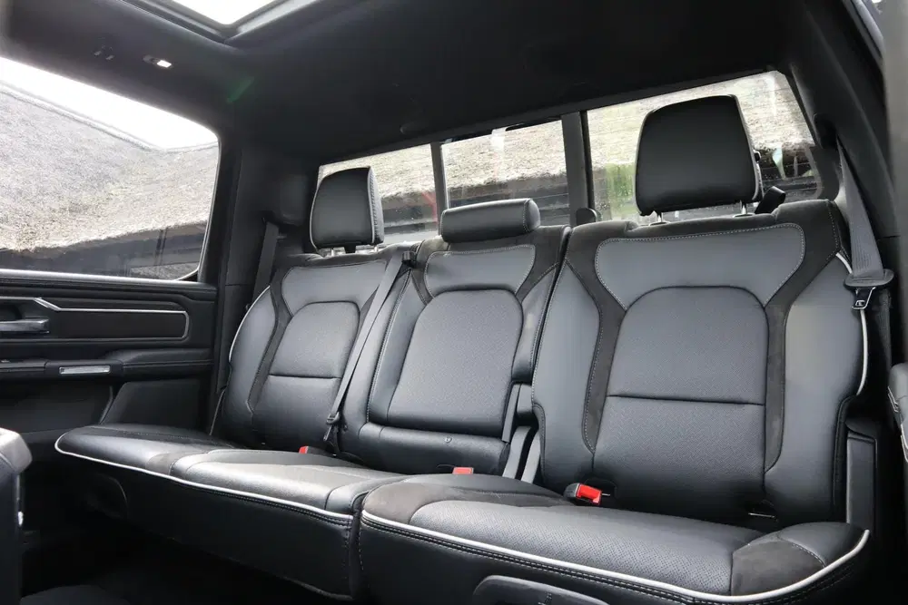 Dodge RAM 2025 3.0L HURRICANE LARAMIE SPORT uit 2024, foto 8