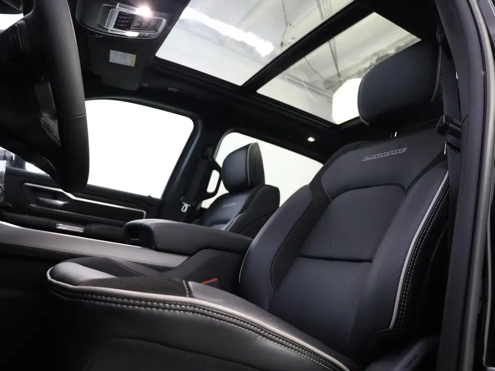 Dodge RAM 2025 3.0L HURRICANE LARAMIE SPORT uit 2024, foto 7