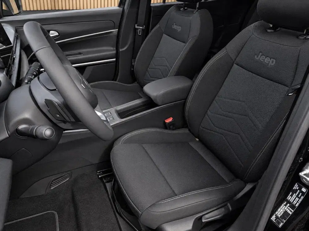 Jeep Avenger 1.2 e-Hybrid Summit uit 2026, foto 12
