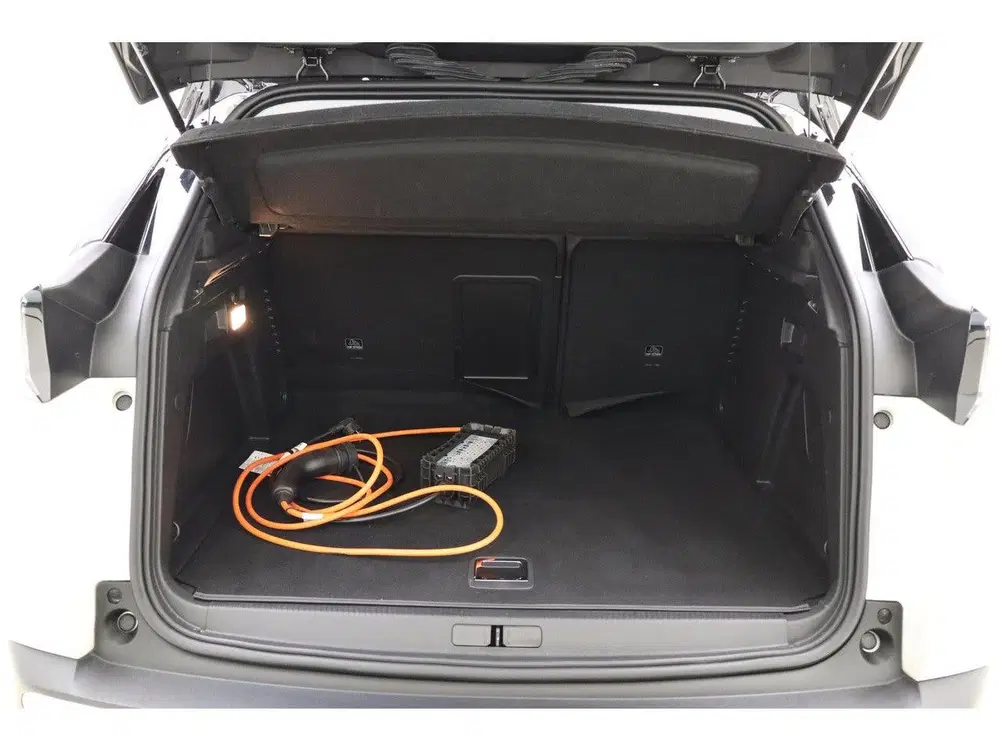 Peugeot 3008 1.6 HYbrid 225pk Automaat Road Trip Plug i uit 2022, foto 15
