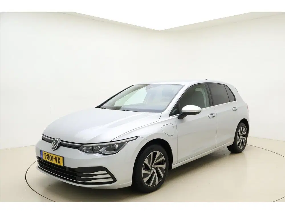 Volkswagen Golf 1.4 eHybrid Style 204pk uit 2021