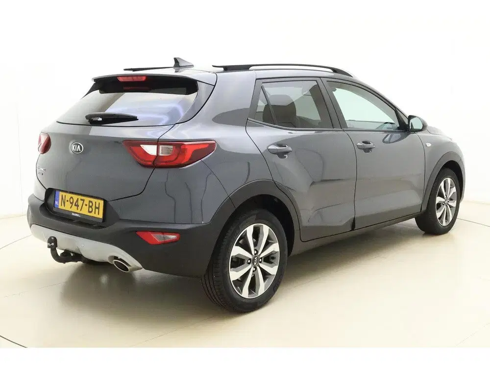 Kia Stonic 1.0 T-GDi MHEV DynamicPlusLine uit 2021, foto 2