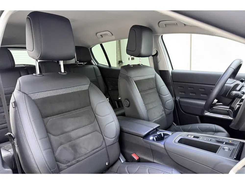 Citroën C5 Aircross 1.6 Plug-in Hybrid 180pk Automaat Busin uit 2023, foto 15