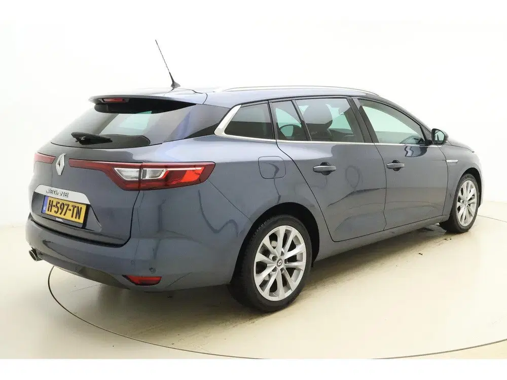 Renault Megane Mégane Estate 1.3 TCe 140pk Automaat GT-Li uit 2019, foto 2