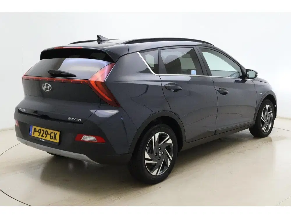 Hyundai BAYON 1.0 T-GDI 100pk Automaat Premium Sky uit 2022, foto 2