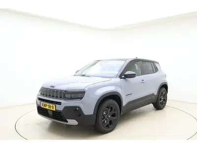 Jeep Avenger 1.2 e-Hybrid 110pk Black Edition uit 2026