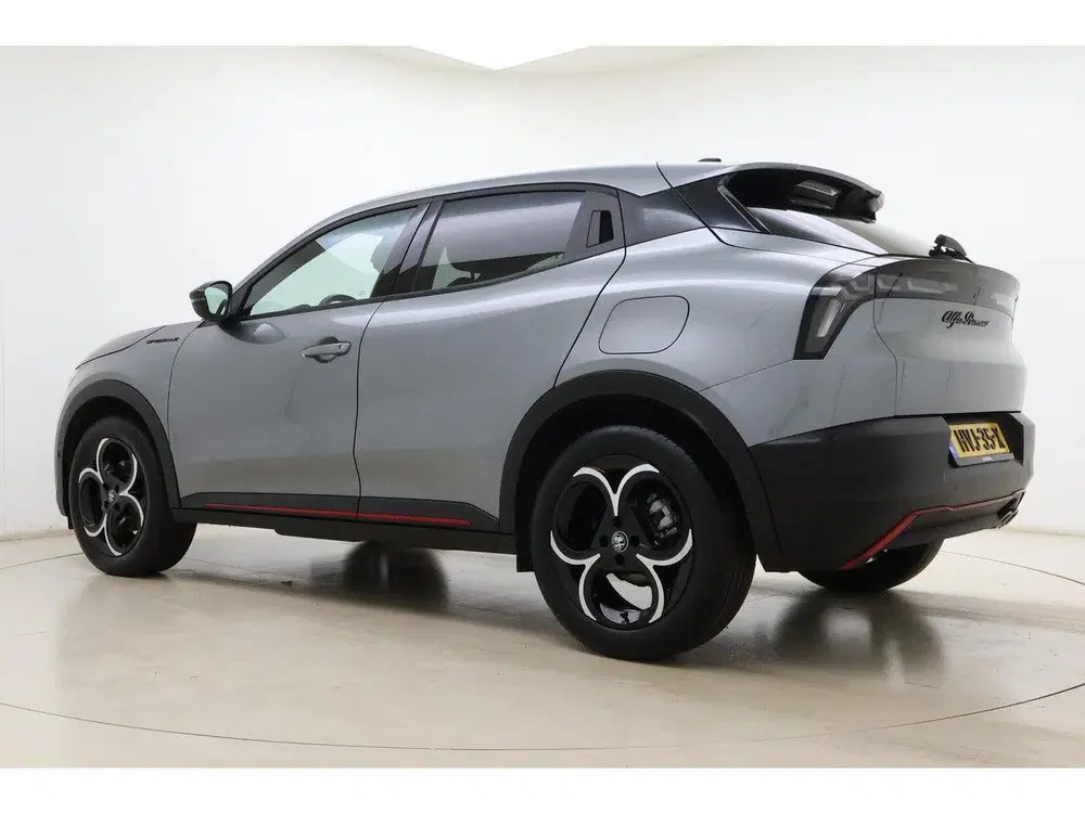 Alfa Romeo Junior 1.2 Turbo 145pk Hybrid Automaat Ibrida Spe uit 2025, foto 14