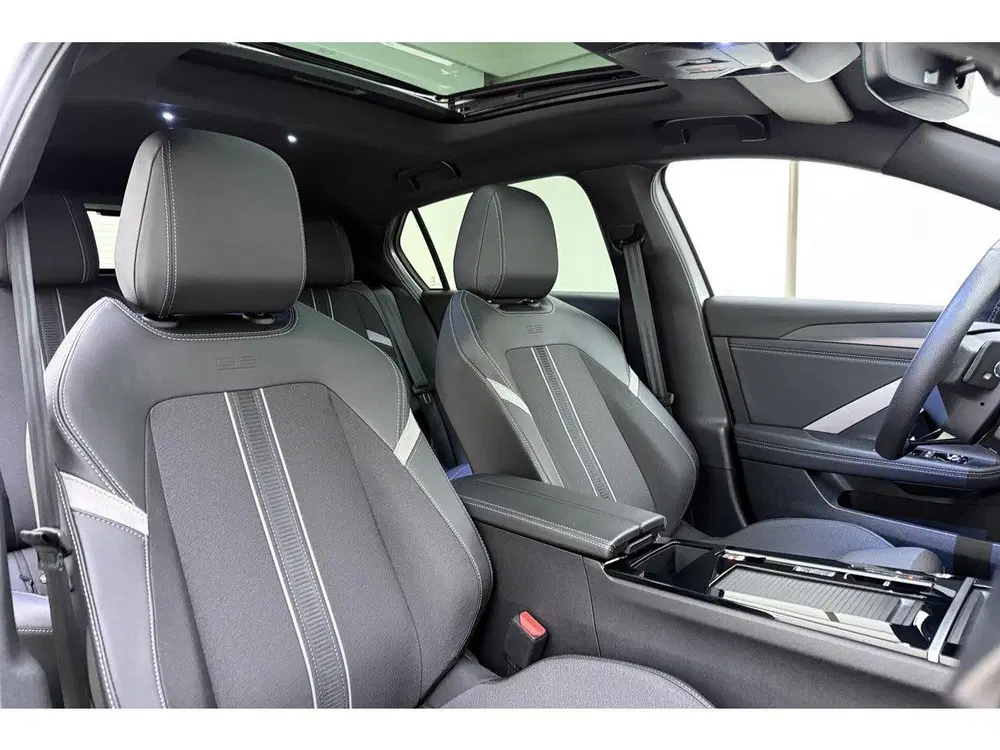 Opel Astra 1.2 Turbo 145pk Hybrid Automaat GS uit 2025, foto 15