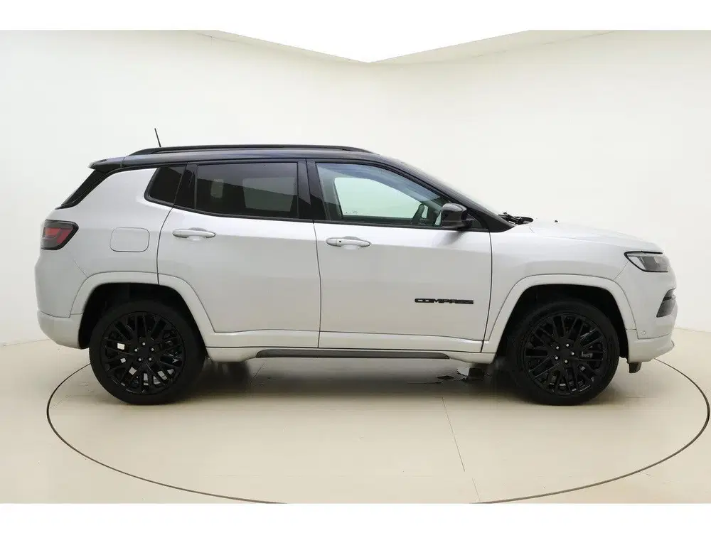 Jeep Compass 4xe 240pk Plug-in Hybrid Automaat S uit 2023, foto 9