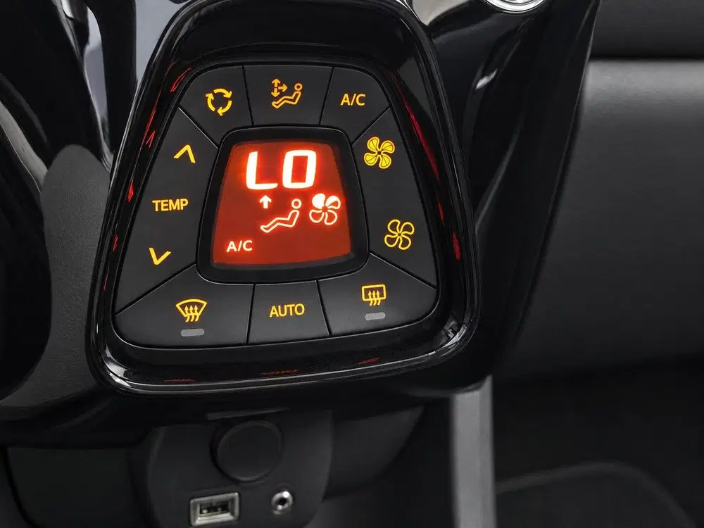 Peugeot 108 1.0 e-VTi Allure Camera uit 2021, foto 14